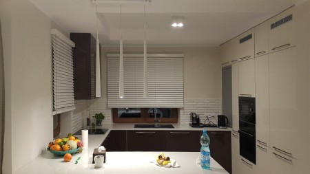 Żaluzje drewniane 50mm na wymiar.