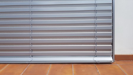 Zewnętrzne żaluzje fasadowe Z90