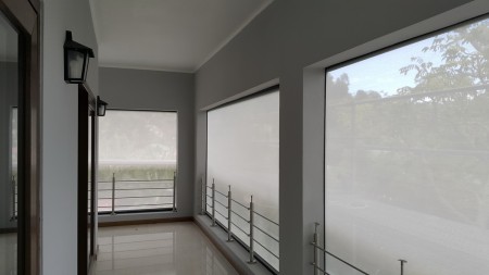 Materiałowa roleta zewnetrzna typu screen.jpg