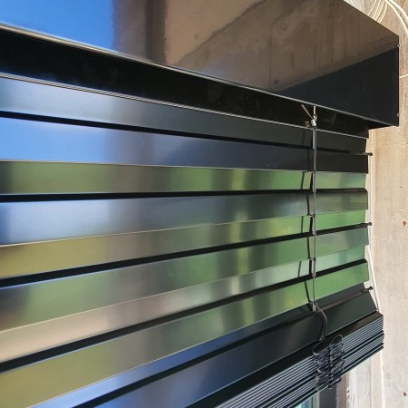 Żaluzja fasadowa sterowanie elektryczne