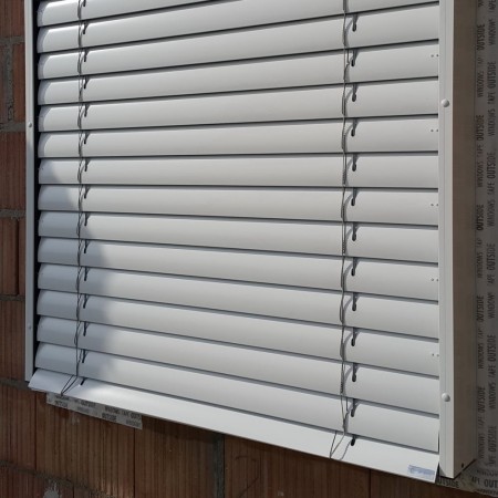 żaluzja fasadowa montaż