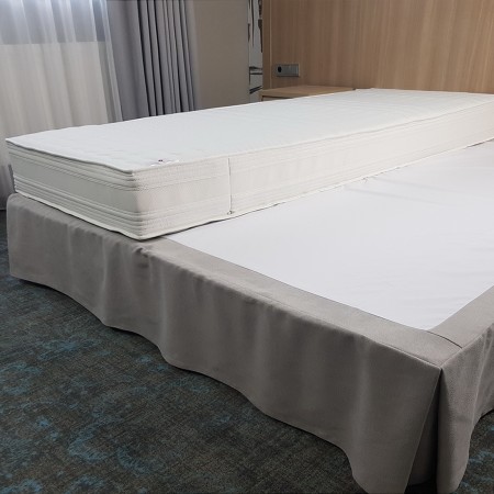 Maskownica na łóżko w rozm. 90x200x60 cm.