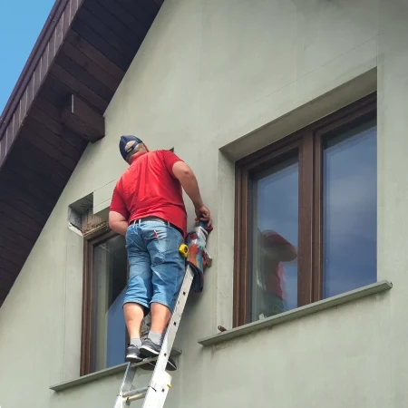 1.Montaż żaluzji fasadowej Z90  na elewacji.webp