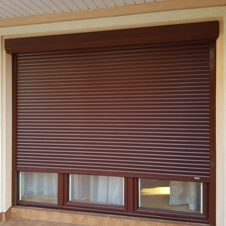 rolety zewnętrzne elewacyjne