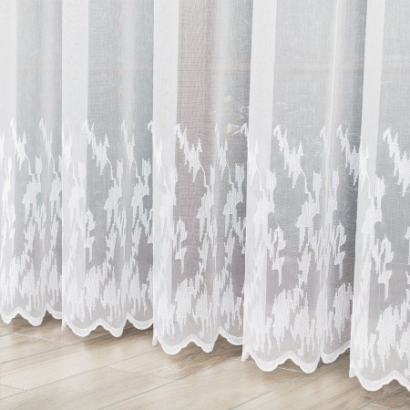 firanka z pasowym wzorem