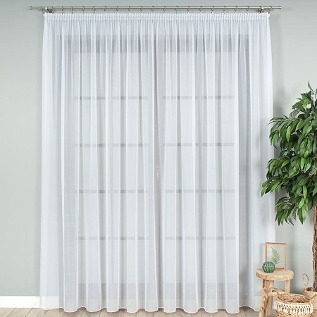 Gotowe firanki na tasmie