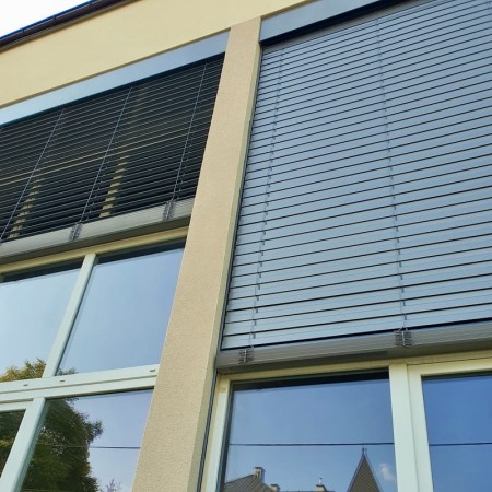 Zaluzja fasadowa elektryczna