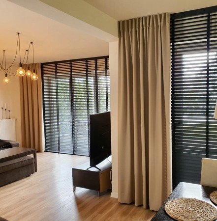 Żaluzja do salonu