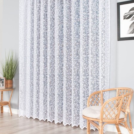 gotowa firanka na tasmie