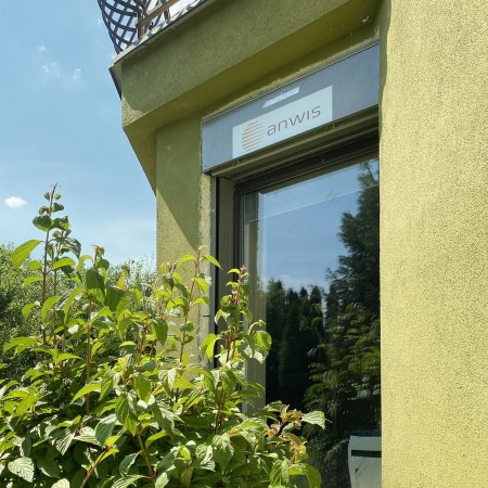 Żaluzje fasadoweZ90 podtynkowe montaz w elewacji .jpg