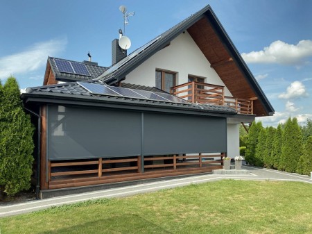 Rolety screen przed wiatrem i słońcem na balkon.JPG