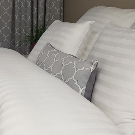 Poszewka ozdobna na poduszkę.