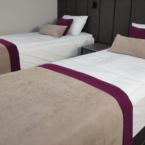 Przejdź do produktu Narzuta na łóżko PAS333 hotelowa w rozm. 80x140 cm - PAKIET 10szt.