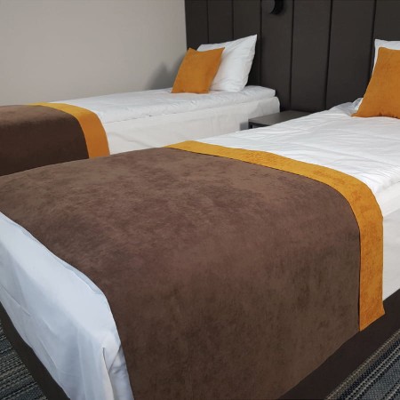 Pasaż hotelowy na łóżko PAS 338.