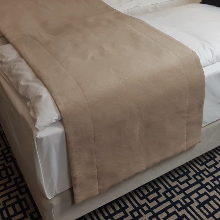 PAS 311 Pasaż na łóżko w rozm. 160x65 cm