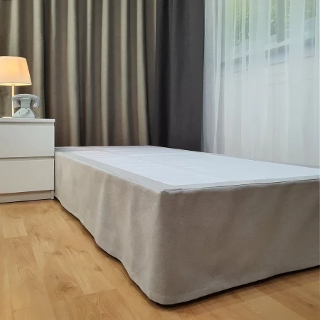 Oslona na lozko do hotelu.