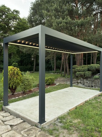 Pergola tarasowa lamelowa w kol. antracyt.JPG