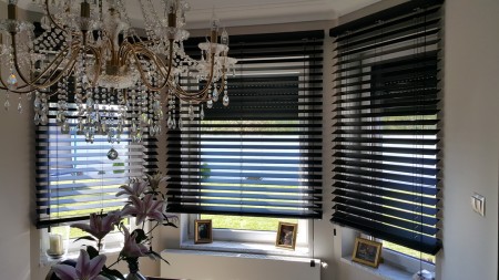 Żaluzje drewniane szerokie. (2).jpg