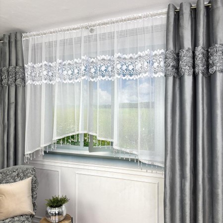 firanka-gotowa-do-sypialni