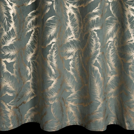 zaslona na przelotkach do pokoju