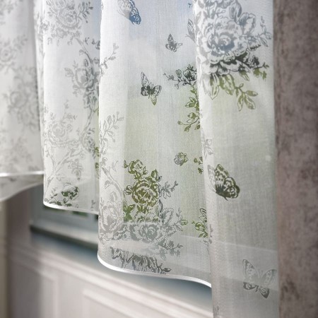 firanka-ze-wzorem-kwiatowym