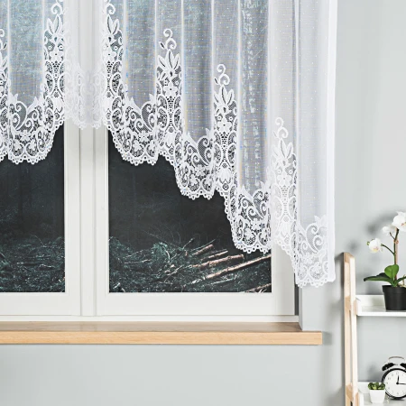 firanka-gotowa-zakardowa-do-kuchni