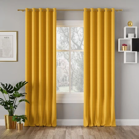 gotowa-zaslona-na-przelotkach