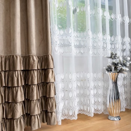 Przejdź do produktu Firana na taśmie ze wzorami pasowymi ażurowych liści 400x250 cm AR33