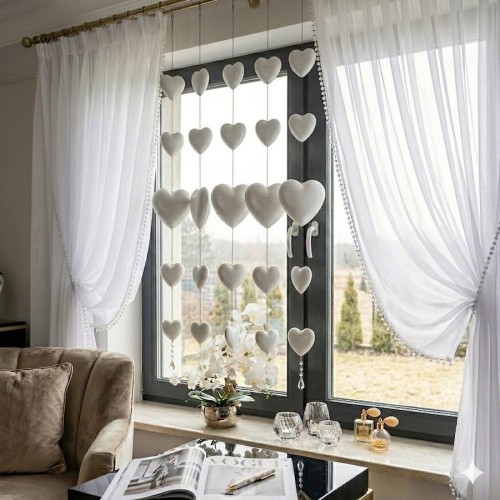 Przejdź do produktu Girlanda białych serc metalowych z kryształkami długość 120 cm AR14