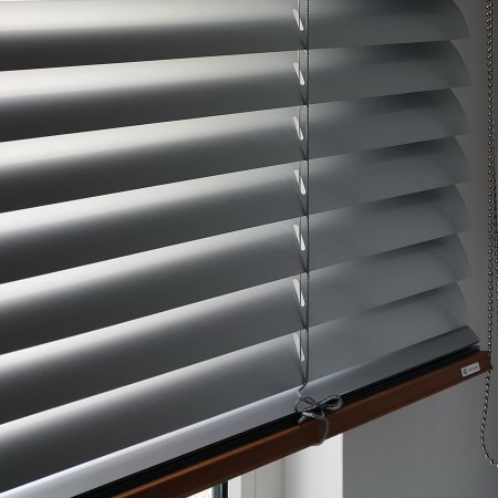 Żaluzje aluminiowe 50mm z monocommando.
