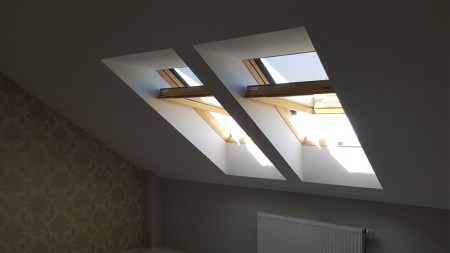 Markiza do okna dachowego Velux (8).jpg