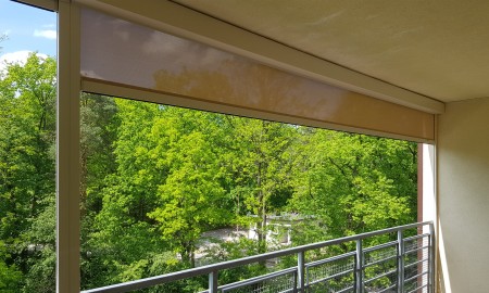 Roleta balkonowa Screen SK90 w kolorze kremowym