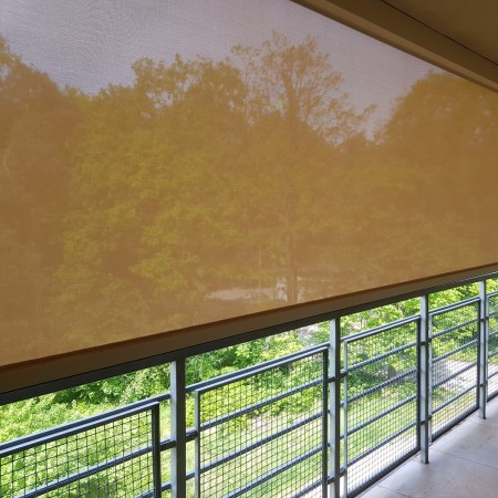 Roleta balkonowa Screen SK90 w kolorze kremowym