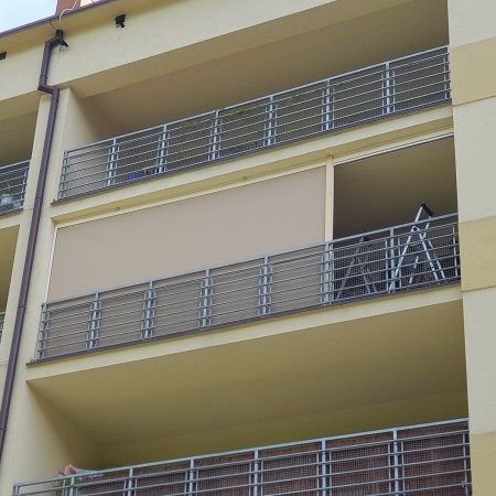 Roleta balkonowa Screen SK90 w kolorze kremowym