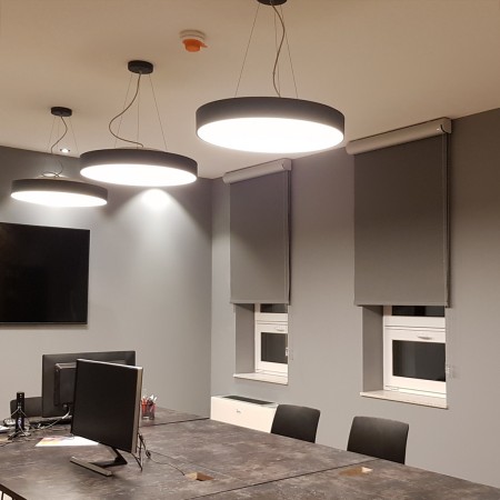 Roleta wolnowisząca zaciemniająca