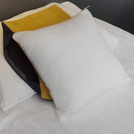 Wkład do poduszki 40x40.