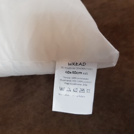 Wkład do poduszki dekoracyjnej, detal - metka.