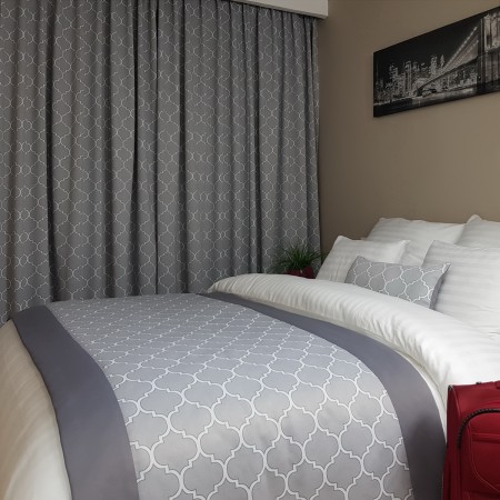 Pasaż na łóżko hotelowe