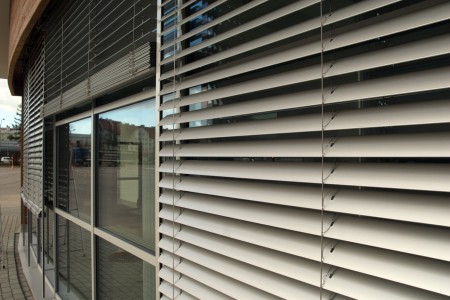 4.Żaluzja fasadowa c80 z napędem elektrycznym Elero.jpg
