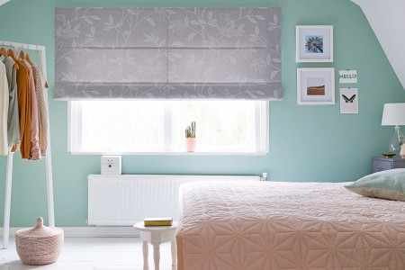 zasłona rzymska na wymiar ze sterowaniem elektrycznym