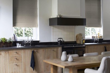 Zasłona rzymska na wymiar, sterowanie elektryczne