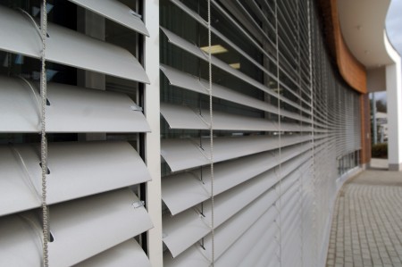 2.Żaluzja fasadowa c80 z napędem elektrycznym Elero.jpg