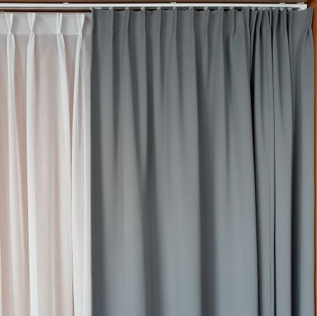 SC/UNI/115 Tkanina zasłonowa blackout kol. ciemny szary o szer. 280 cm