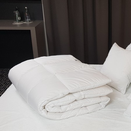 MICRO II Kołdra hotelowa w rozm. 160x200 cm