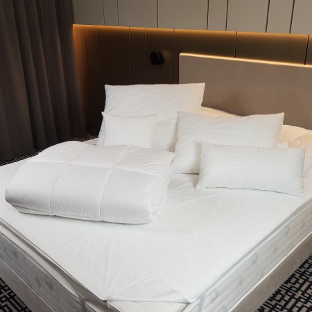 MICRO Poduszka hotelowa w rozm. 70x80 cm