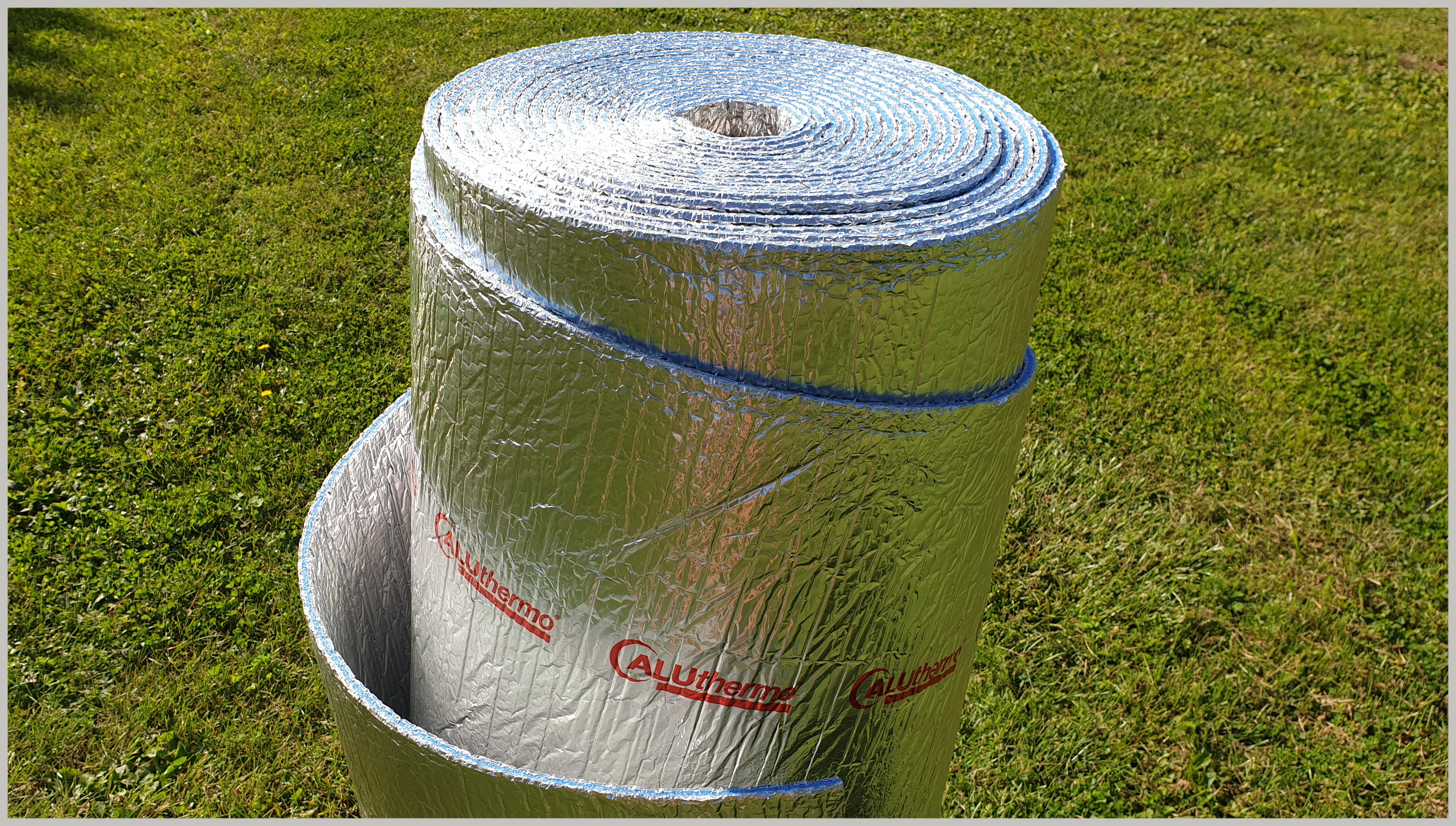 Folia aluthermo pod rolety.