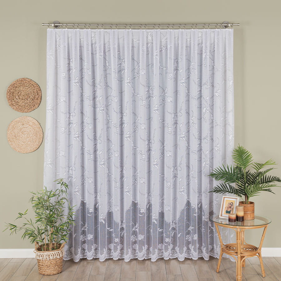 firanka dluga do pokoju