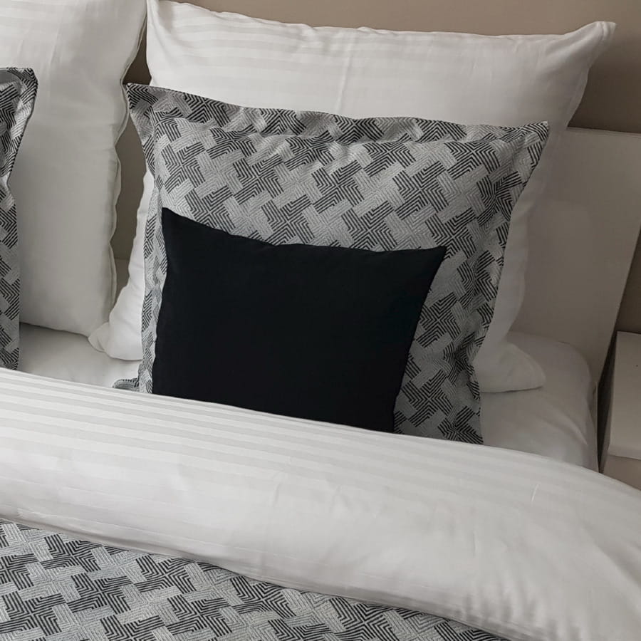 Poszewka na poduszkę 40x40 cm.