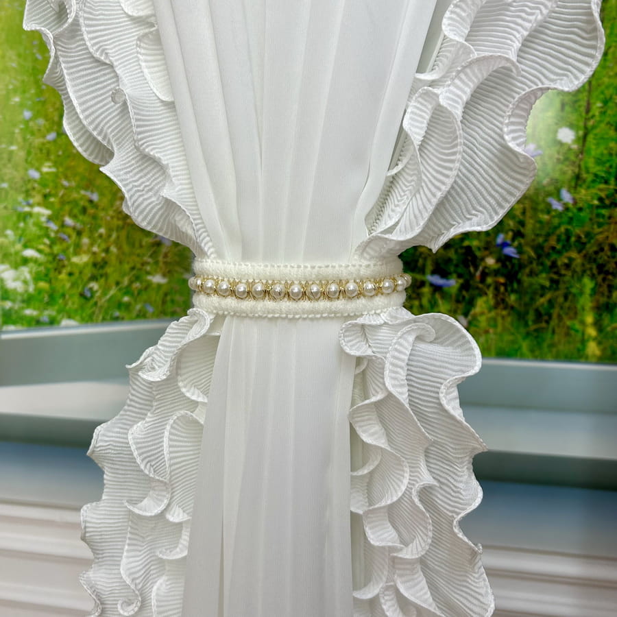 piękna firana do sypialni.jpg