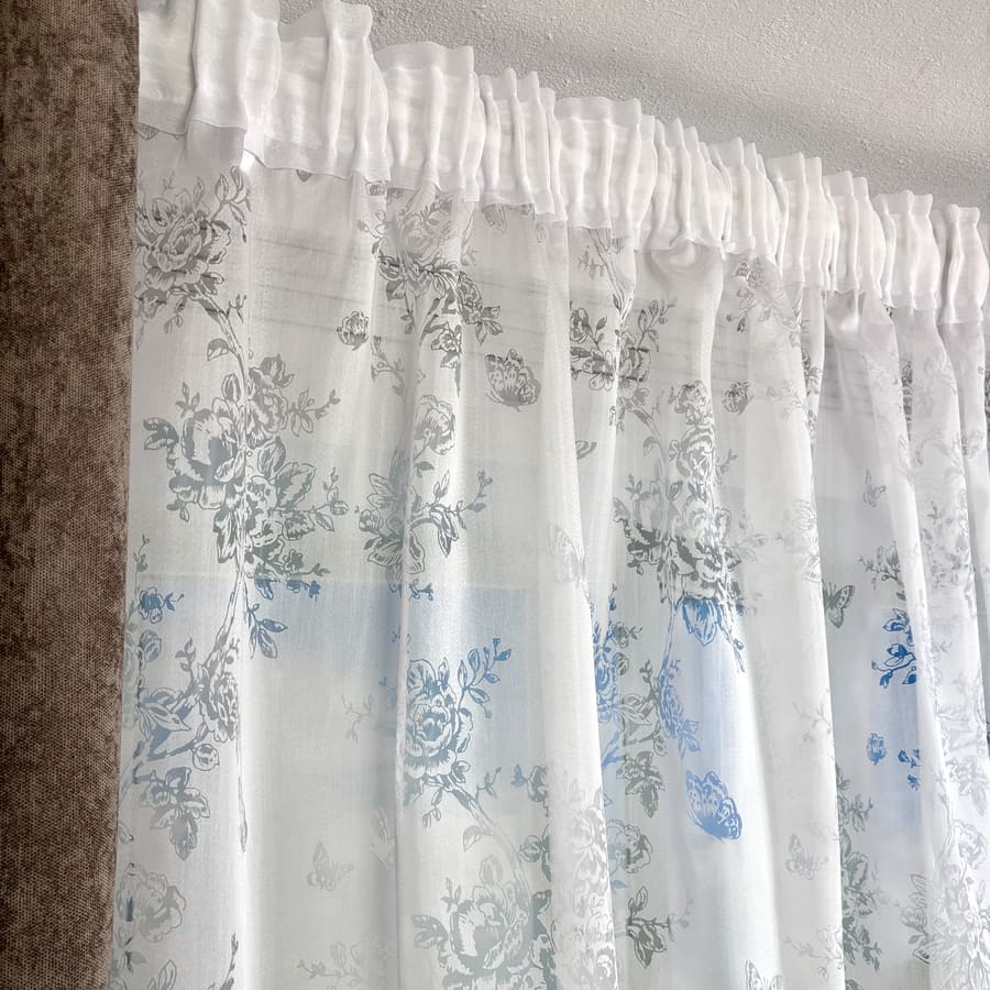 firanka-gotowa-do-pokoju